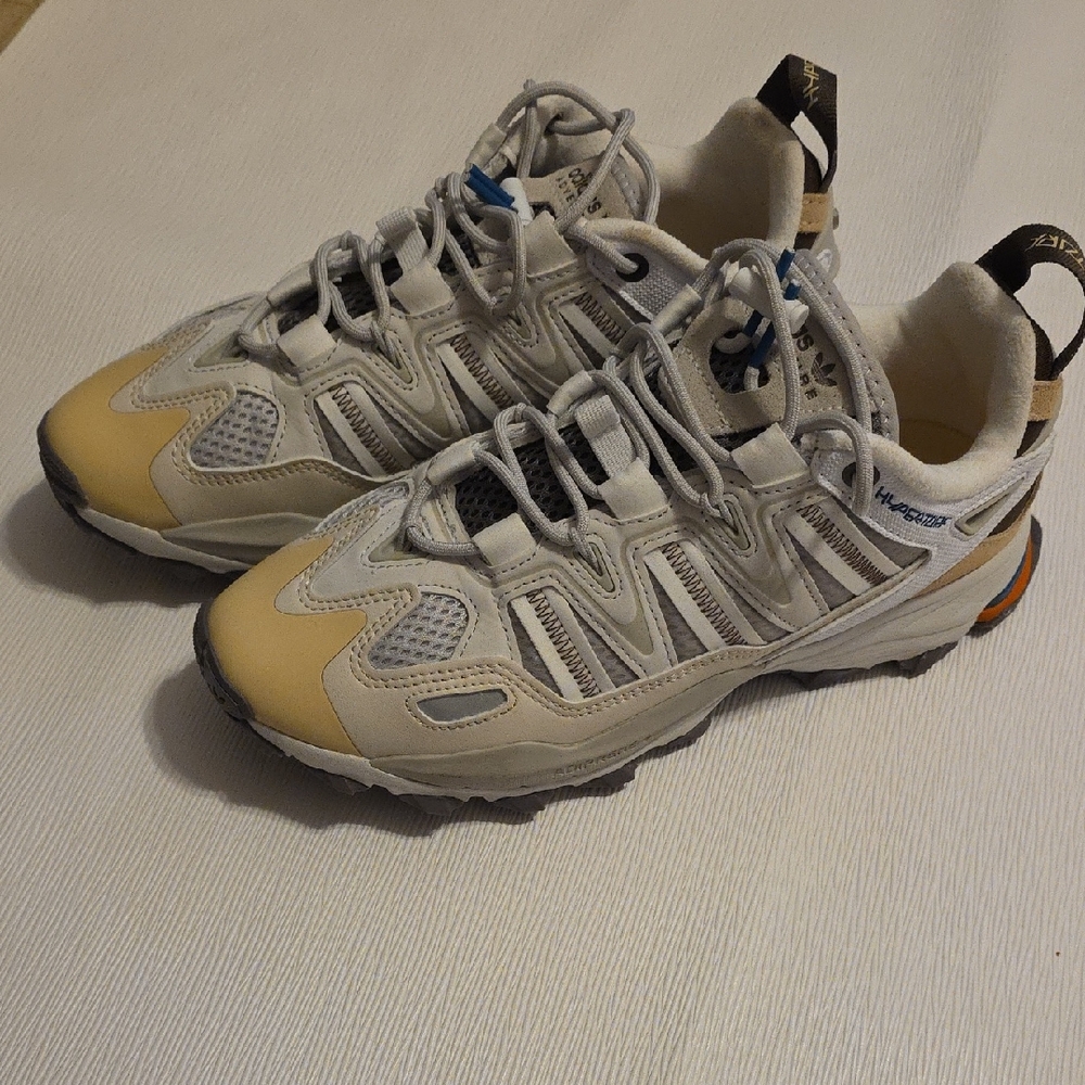 Men's Adventure Adidas Originals‎ Hyperturf Sneakers Size US 7